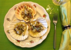 Vieiras con salsa de vino blanco