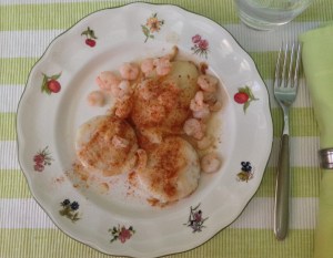 Merluza a la plancha con gambas