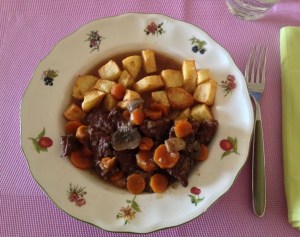 Ternera bourguignonne
