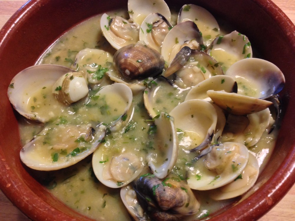 Almejas a la marinera